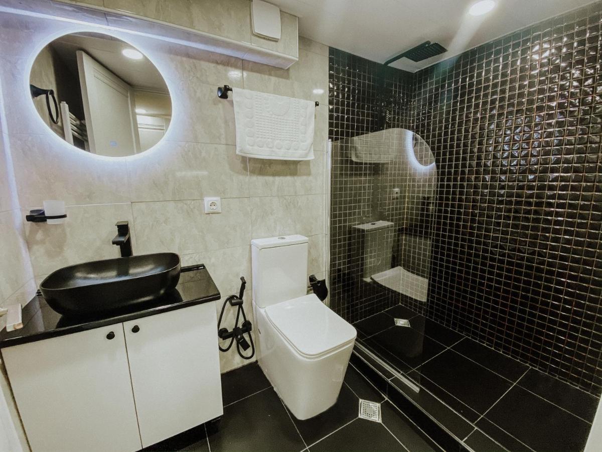 Luxury Duplex Suites - City Center Tiflis Exterior foto